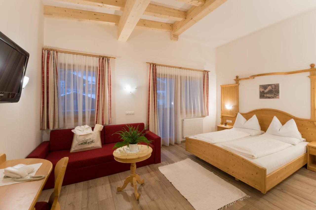 Biovita Hotel Alpi Sexten Esterno foto