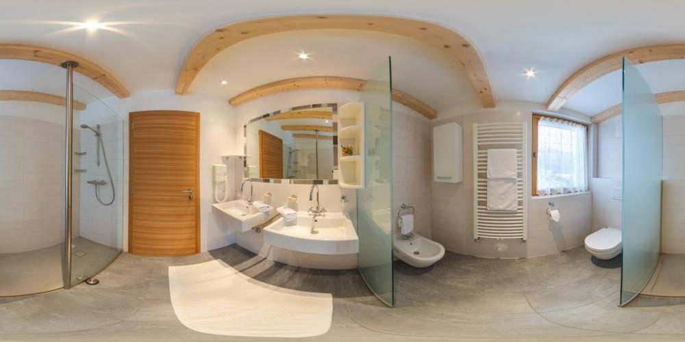 Biovita Hotel Alpi Sexten Esterno foto