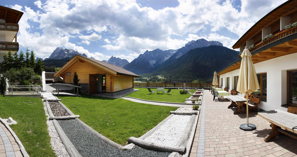 Biovita Hotel Alpi Sexten Esterno foto